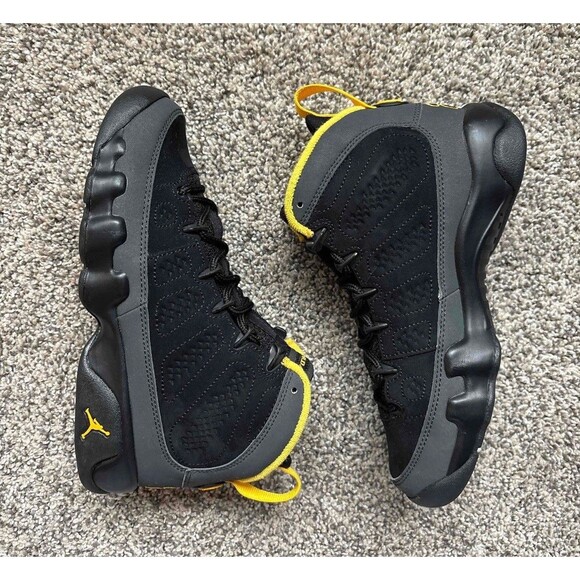 Nike Air Jordan 9 Retro University Gold Size 4.5 Youth (Size 6 Women's) - Picture 9 of 10
